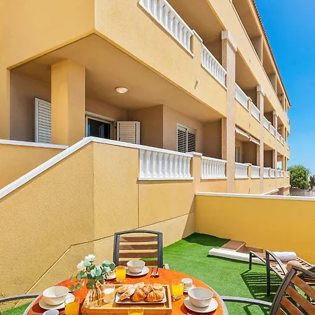 Medano4you Michaelas Place شقة